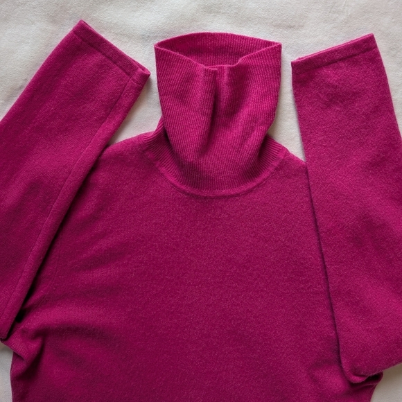 Lord & Taylor Women’s 100% Cashmere Turtleneck Sweater Pink Size XL - Picture 10 of 14